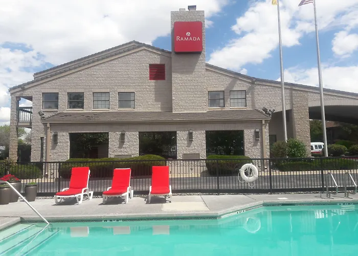 Ramada By Wyndham Albuquerque Airport Hotel